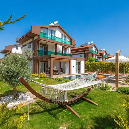 Вилла 4 Beds, Luxury In Hisaroenue Oeluedeniz Mia