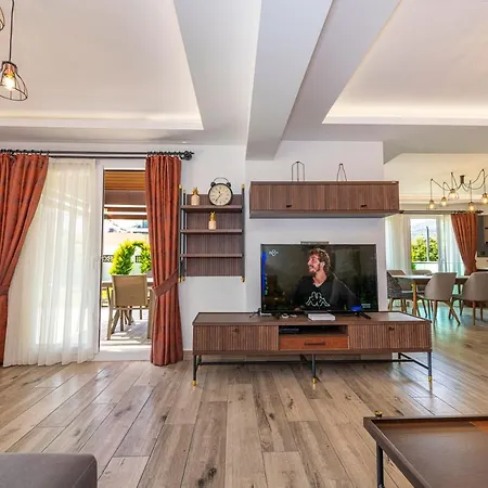 Vila 4 Beds, Luxury In Hisaroenue Oeluedeniz Mia Fethiye