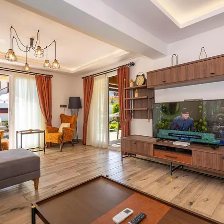 4 Beds, Luxury In Hisaroenue Oeluedeniz Mia Vila *